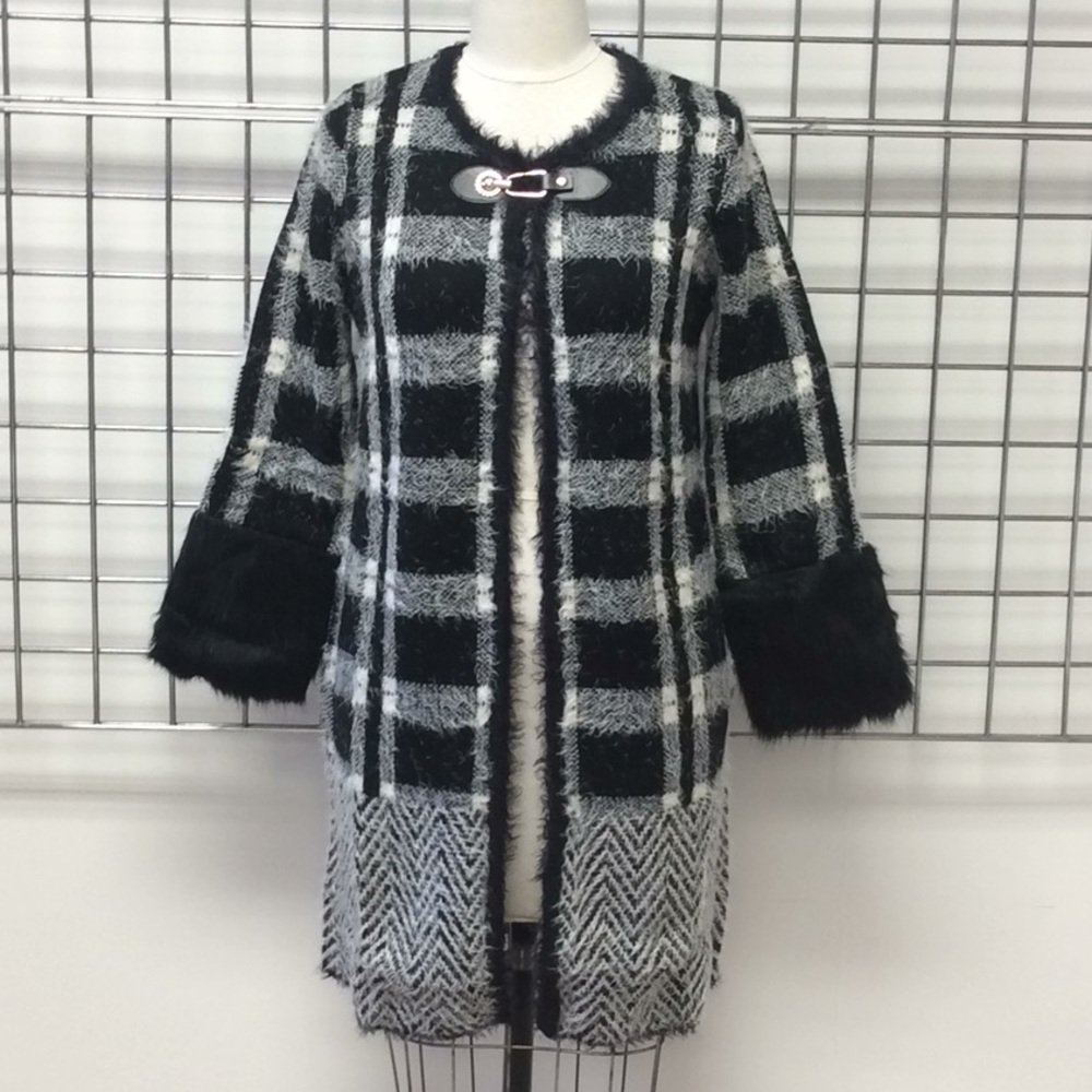 Cozy plaid cardigan with fur